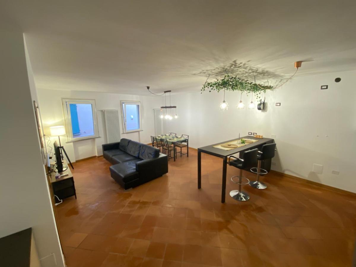 Honey Apartment Cesena Buitenkant foto
