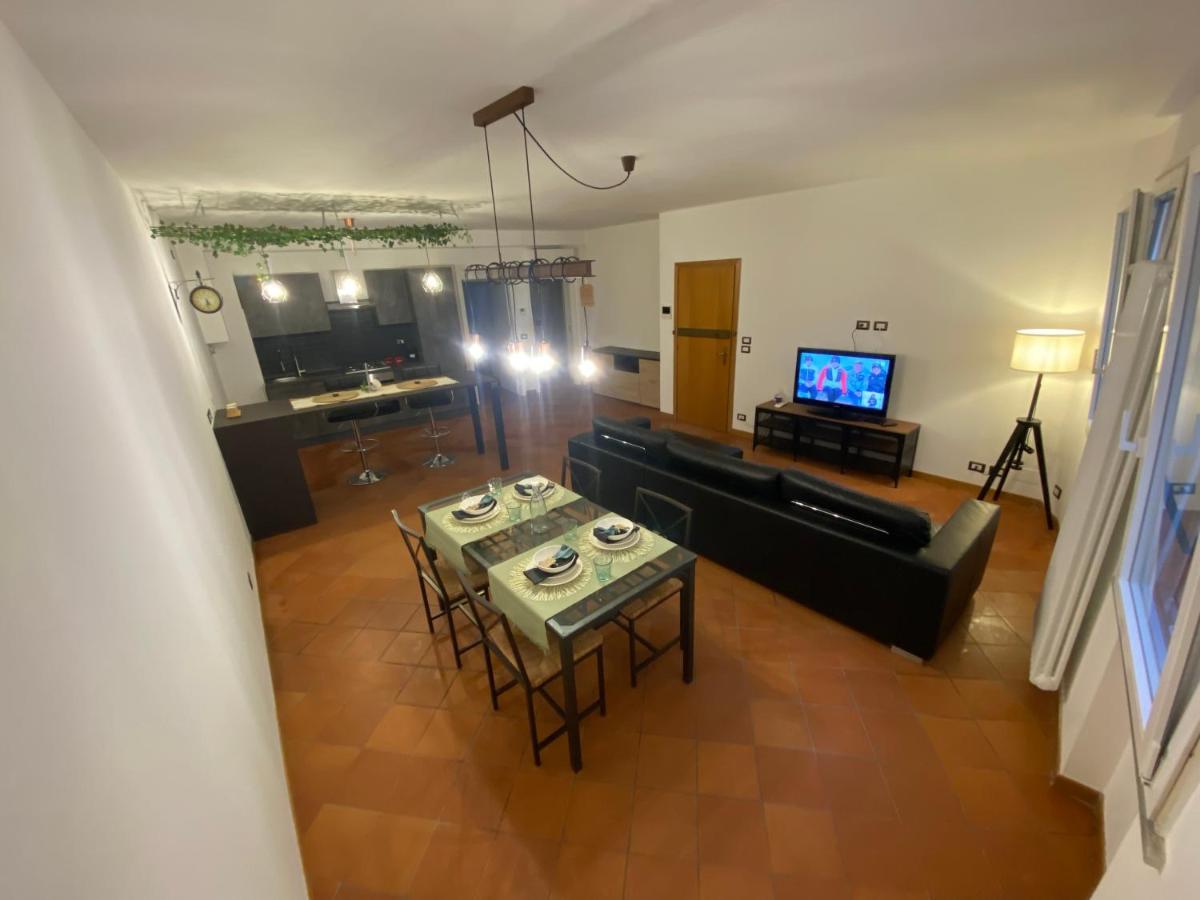 Honey Apartment Cesena Buitenkant foto